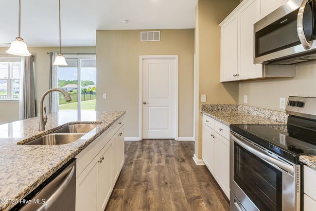 1814 Bards Dr Se, House other with 3 bedrooms, 3 bathrooms and 2 parking in Bolivia NC | Image 13