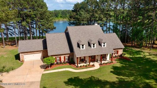 130 Pine Lake Cv, Flora, MS, 39071-9662 | Card Image