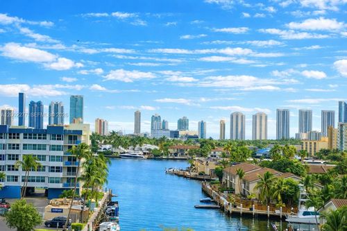 601-16508 Ne 26th Ave, North Miami Beach, FL, 33160-4034 | Card Image