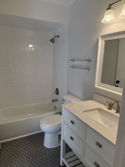 5513 Barclay Ct, Clarendon Hills, IL, 60514-1679 | Card Image