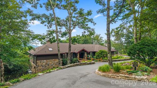 815 Crest Trl, Linville, NC, 28646-8091 | Card Image