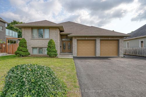 356 Broadway St, Tillsonburg, ON, N4G3S3 | Card Image