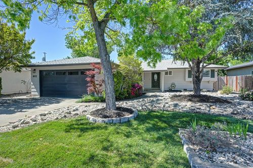 8112 Briar Way, Granite Bay, CA, 95746-6003 | Card Image