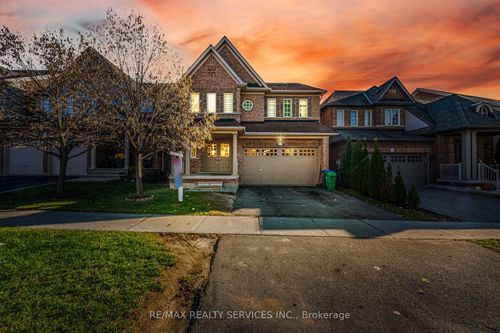 51 Larson Peak Rd, Caledon, ON, L7C3P3 | Card Image