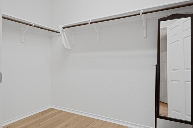 6404 Routenburn St, House other with 4 bedrooms, 2 bathrooms and 4 parking in Austin TX | Image 25