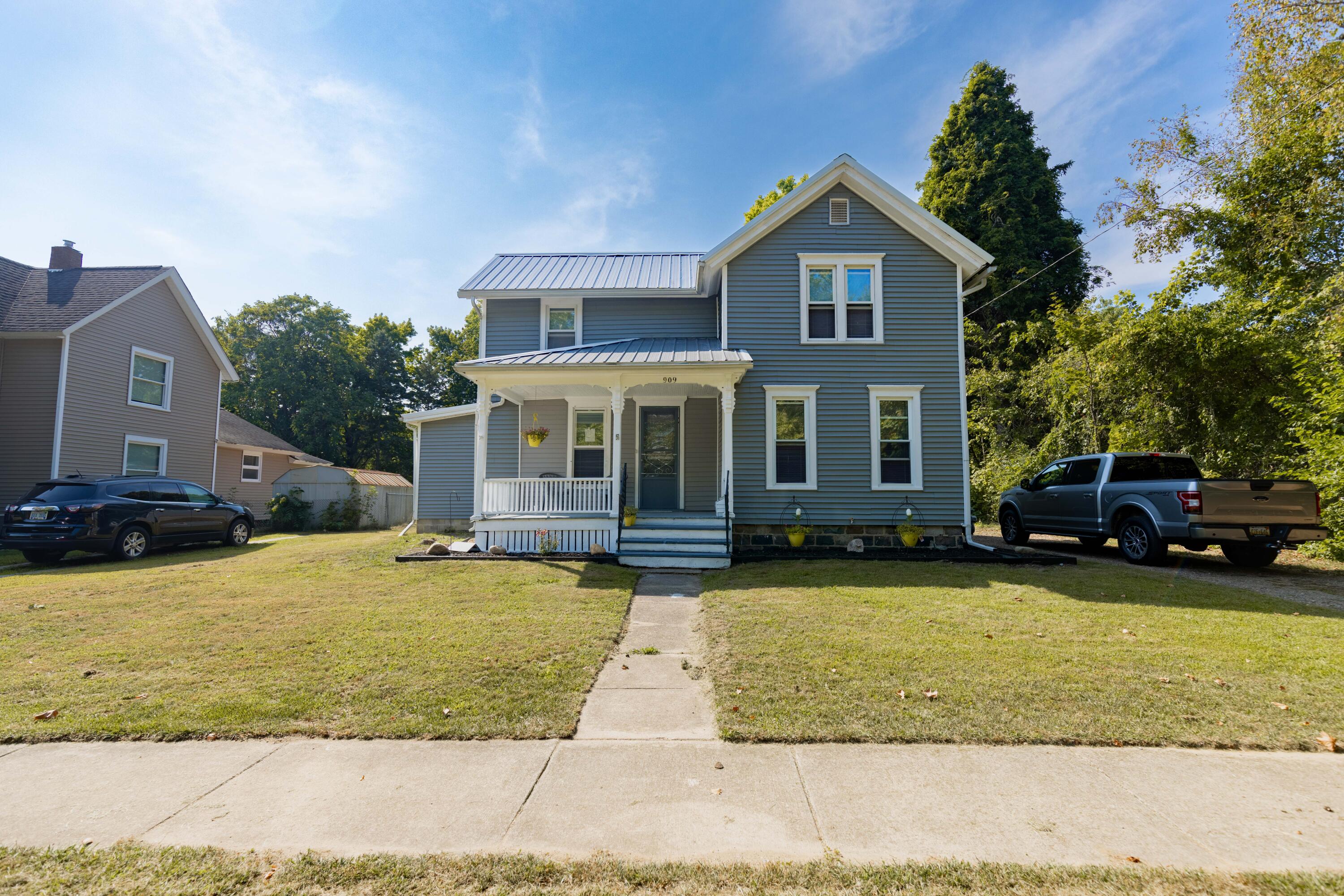 Burr Oak St, Albion, MI 49224