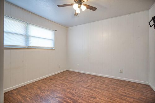 1309 S 13th St, Kingfisher, OK, 73750-4232 | Card Image