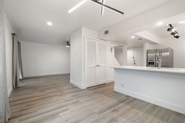 APT-206 - 3919 Holland Ave, Condo with 2 bedrooms, 3 bathrooms and null parking in Dallas TX | Image 15