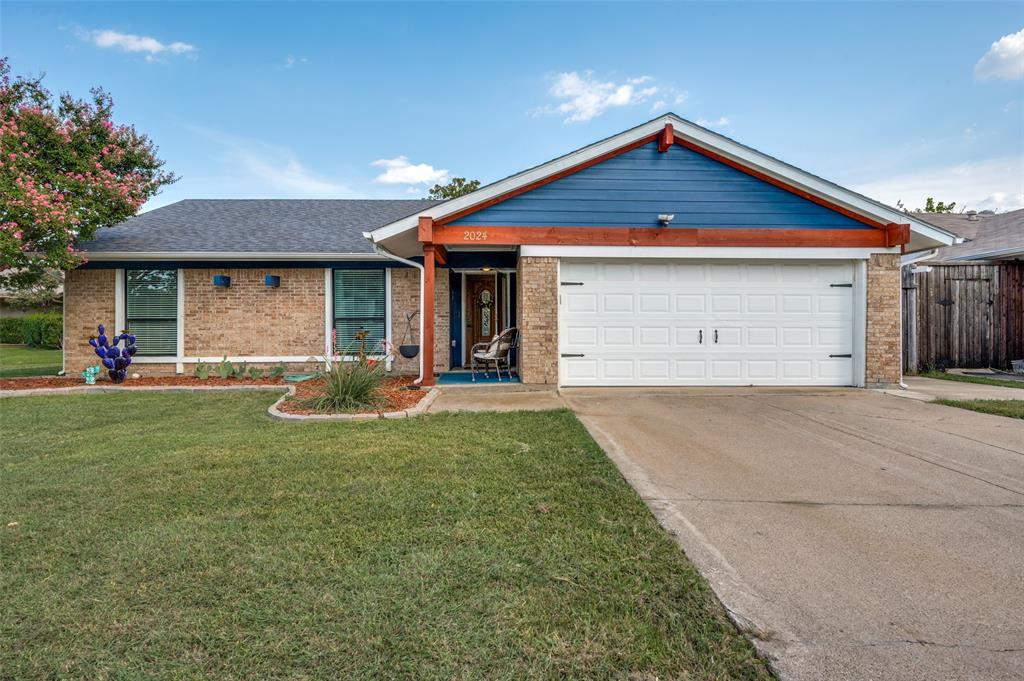 Inverness Dr, Carrollton, TX 75007