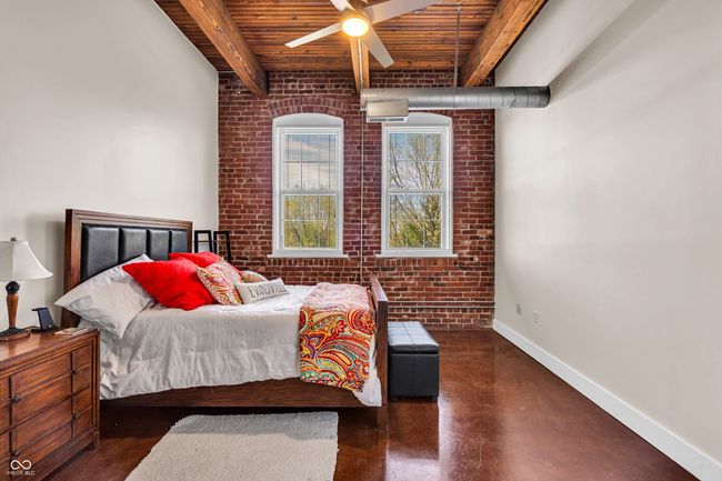 Light, bright and spacious | Image 10