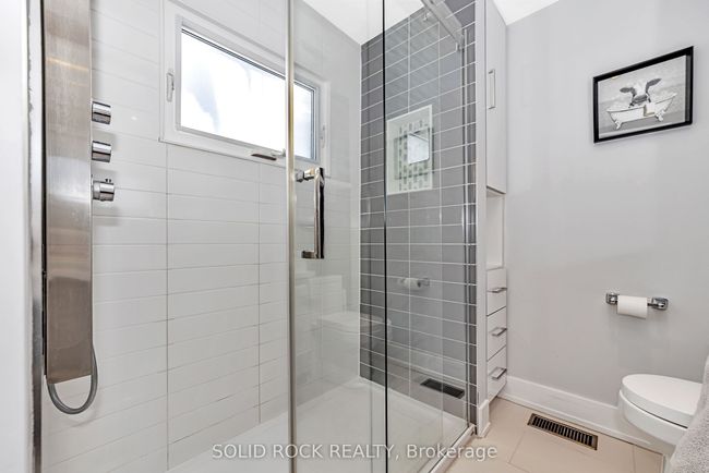 292 Currell Ave, House other with 3 bedrooms, 3 bathrooms and 2 parking in Ottawa ON | Image 17