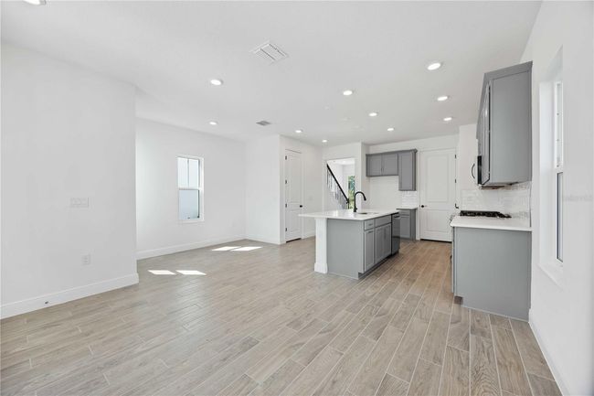 172 Eagleston Ln, House other with 3 bedrooms, 3 bathrooms and null parking in LAKEWOOD RCH FL | Image 11