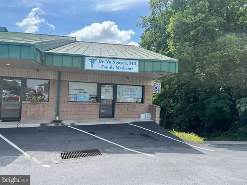 401 S 7th St, AKRON, PA, 17501-1490 | Card Image