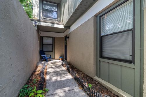 e27-7200 Sw 8th Ave, GAINESVILLE, FL, 32607-1888 | Card Image