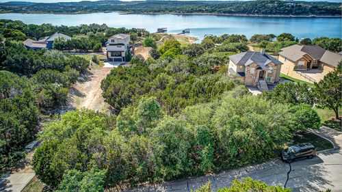 400 Lakefront Dr, Lago Vista, TX, 78645-2141 | Card Image