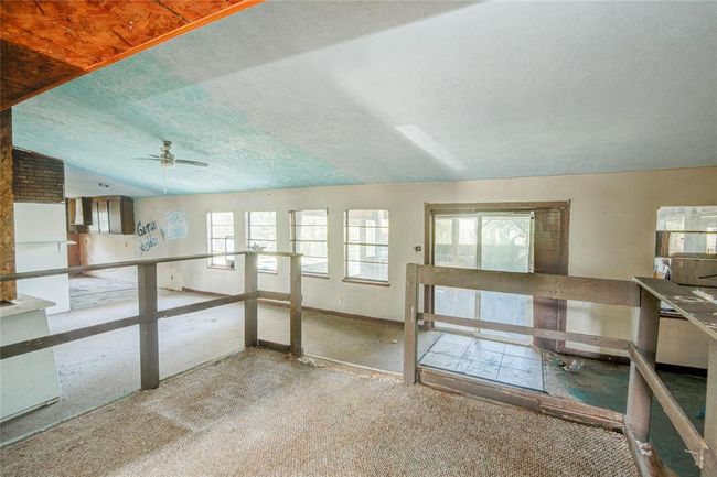 2726 Shady Creek Ln, House other with 3 bedrooms, 2 bathrooms and null parking in Oyster Creek TX | Image 12