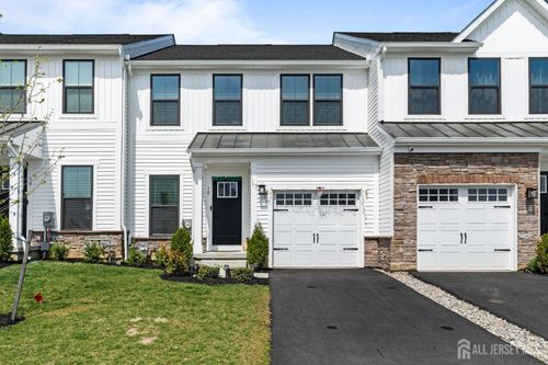 18 Rosemary Way, MOUNT LAUREL, NJ, 08054-9766 | Card Image