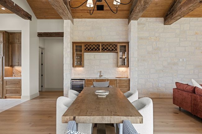 1318 Countryside Bnd, House other with 4 bedrooms, 5 bathrooms and 6 parking in Fredericksburg TX | Image 9