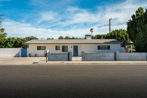 3772 E Camino Parocela, Palm Springs, CA, 92264-1356 | Card Image