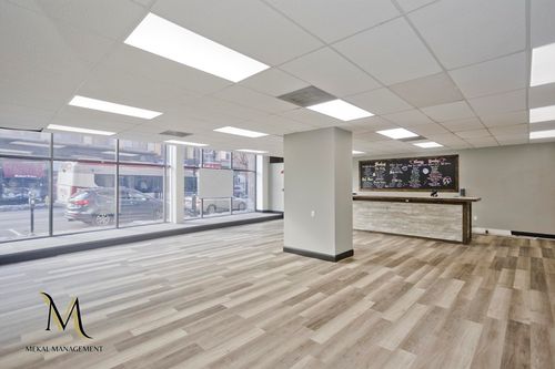 1611 Main St, Springfield, MA, 01103-1865 | Card Image