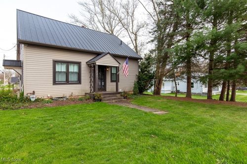 221 5th St Sw, Sugarcreek, OH, 44681-9347 | Card Image