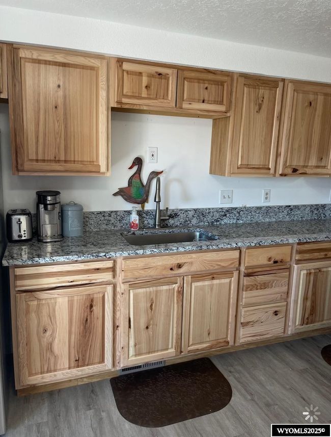 1806 A Antelope St, House other with 2 bedrooms, 2 bathrooms and null parking in Kemmerer WY | Image 6