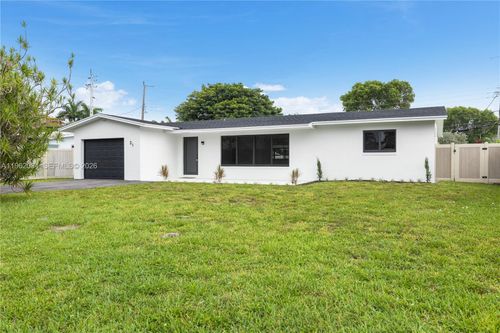 21 Se 7th St, Pompano Beach, FL, 33060-8431 | Card Image
