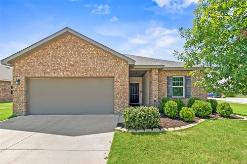 500 Swift Current Dr, Crowley, TX, 76036-6416 | Card Image