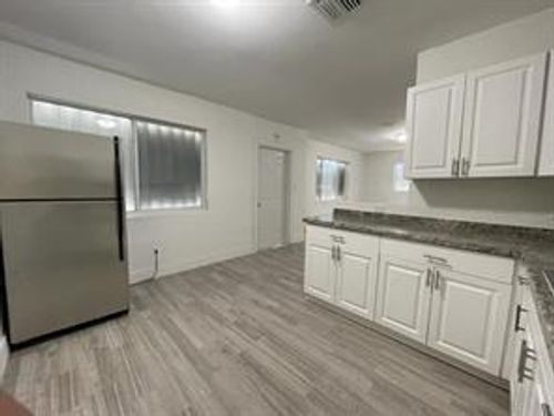 2840 Nw 8th St, Fort Lauderdale, FL, 33311-6637 | Card Image