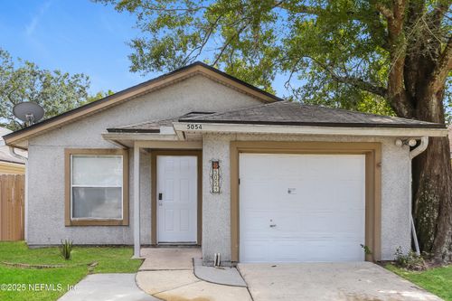 5054 Knightsbridge Cir N, Jacksonville, FL, 32244-9525 | Card Image