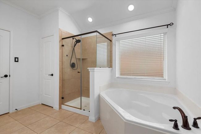 18716 Encinal Trl, House other with 3 bedrooms, 2 bathrooms and 2 parking in Magnolia TX | Image 24
