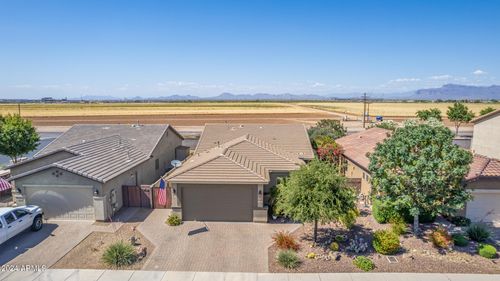 552 W Honey Locust Ave, San Tan Valley, AZ, 85140-7989 | Card Image