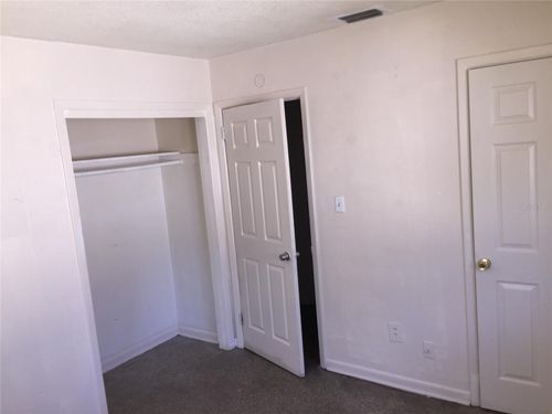 3611 E Frierson Ave, TAMPA, FL, 33610-5135 | Card Image