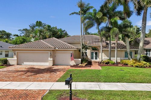 9645 E Tree Tops Ct, Davie, FL, 33328-7108 | Card Image