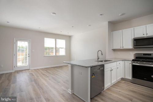 28 Elliot Ln, WESTAMPTON, NJ, 08060-5424 | Card Image