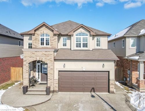 7 Biggar Cres, Grimsby, ON, L3M0E5 | Card Image