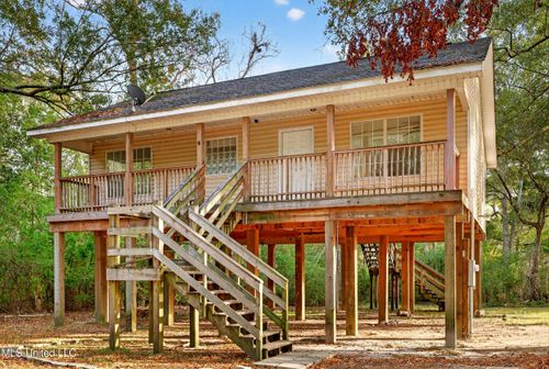 3718 Howze St, Moss Point, MS, 39563-3825 | Card Image