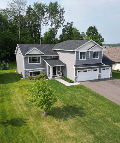 9147 Viking St, Brainerd, MN, 56401-1046 | Card Image
