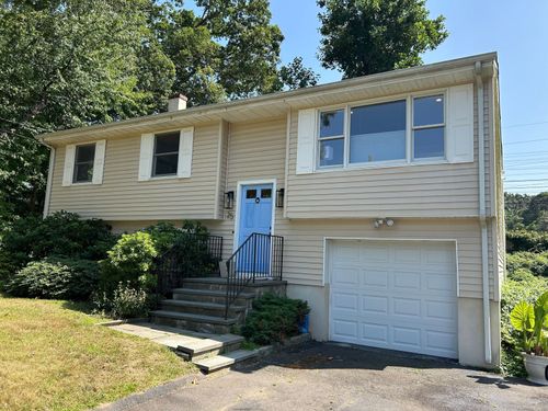 25 Arnold Ln, Norwalk, CT, 06853-1902 | Card Image