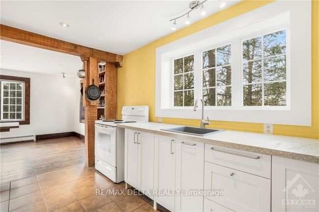 1015 Labrosse St, House other with 5 bedrooms, 2 bathrooms and 8 parking in Saint Eugene ON | Image 14