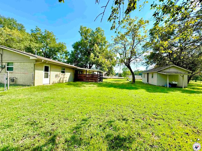 203 Main St, House other with 3 bedrooms, 1 bathrooms and null parking in Hooks TX | Image 12
