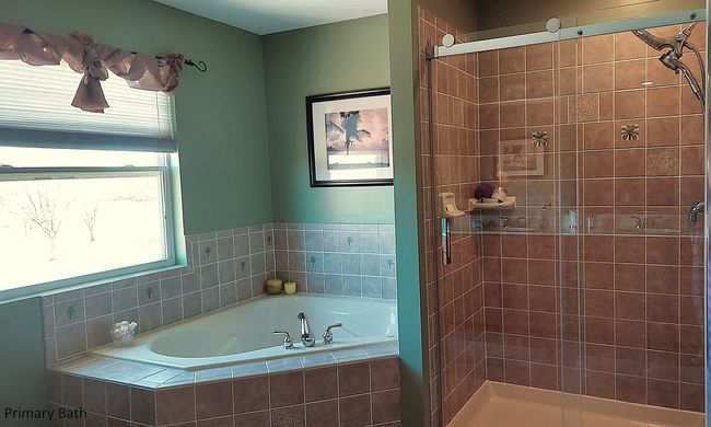 236 Berkshire Ln, House other with 4 bedrooms, 4 bathrooms and 4 parking in Sugar Grove IL | Image 18