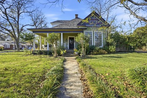 114 S Field St, Cleburne, TX, 76033-5324 | Card Image