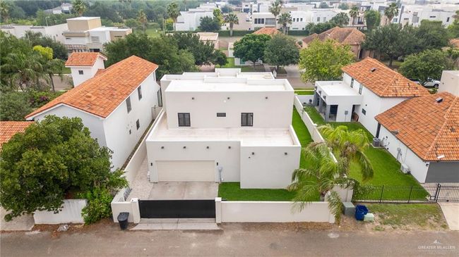 2228 S 45 Th St, House other with 3 bedrooms, 3 bathrooms and 2 parking in McAllen TX | Image 28