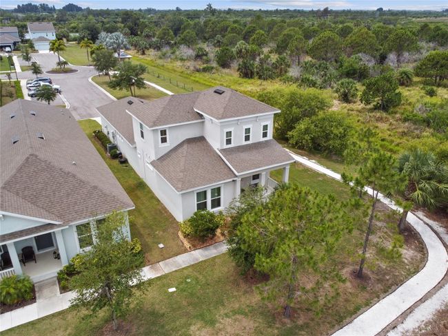 803 Winterside Drive, House other with 3 bedrooms, 2 bathrooms and null parking in Apollo Beach FL | Image 9