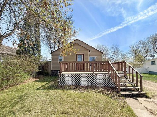 4709 49 St, Stettler, AB, T4K1B8 | Card Image