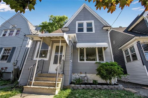106 Gallatin Ave, Buffalo, NY, 14207-2126 | Card Image