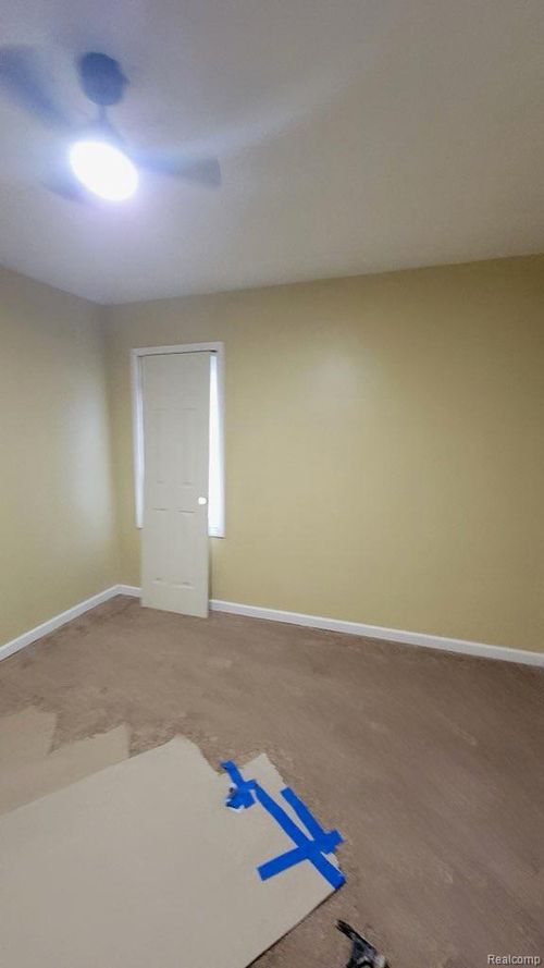 16116 Coram St, Detroit, MI, 48205-2567 | Card Image