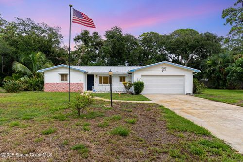 2210 Heron Dr, Merritt Island, FL, 32952-4045 | Card Image