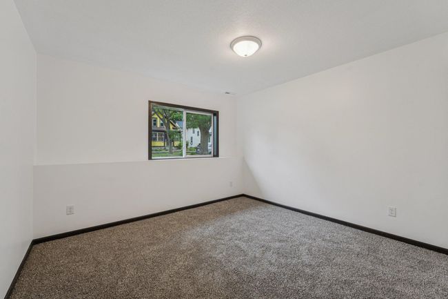 38-web-or-mls-Conway St-S1107-032.jpg | Image 24